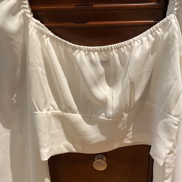White Square Neck Bishop Crop Top - Picture 3 of 5